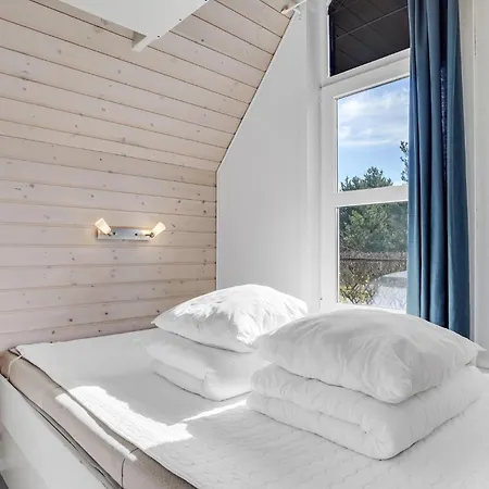 Feriehus 2 Bedroom Beautiful In